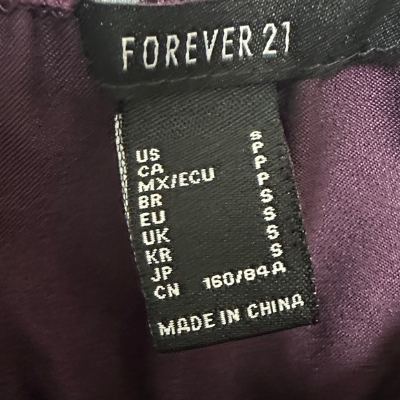 Forever 21 Deep Purple Satin tie front crop top women size small - Picture 3 of 6